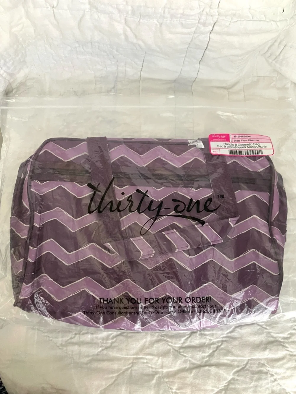 Thirty-One Handle It Cosmetic Travel Bag in Plum Chevron NWT NIP